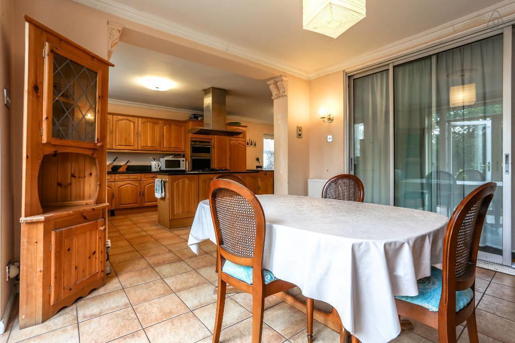 Oyo Guest House Ellipse Whetstone Ngoại thất bức ảnh
