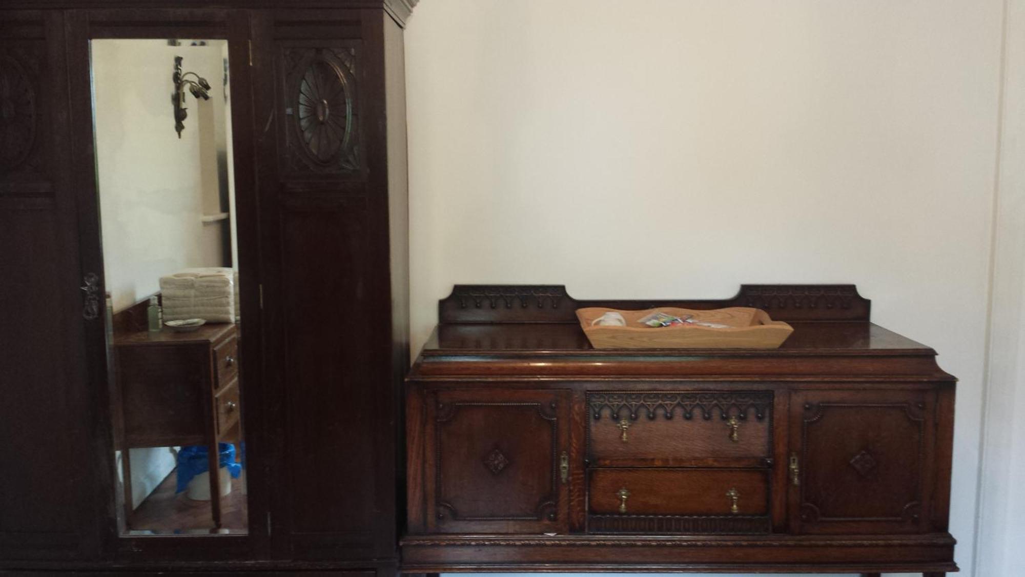 Oyo Guest House Ellipse Whetstone Ngoại thất bức ảnh